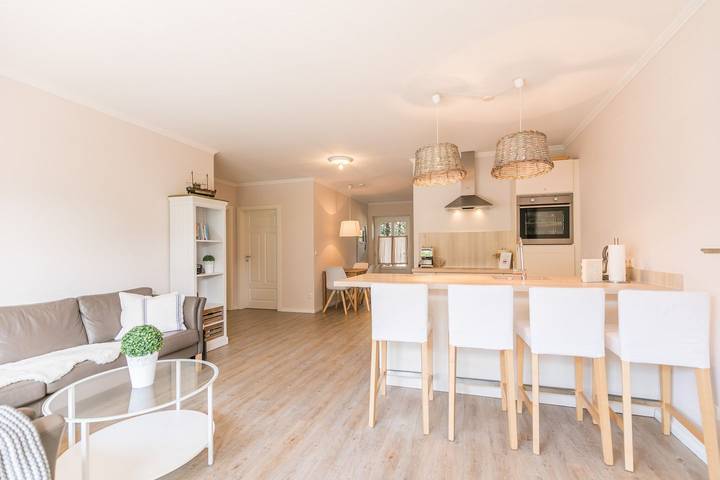 Ganze Wohnung, "Haus Oberdeck Whg. Büsumer Deich" Fewo für 4 Pers. mit 2 Schlafzimmern. in Hafen Büsum, Büsum