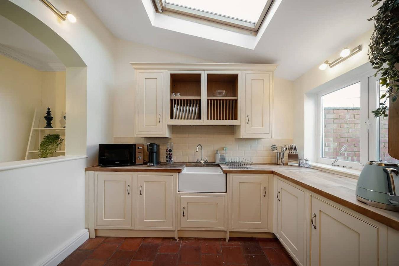 Cotswolds   3Bd   1 5 Bath   Garden   City Centre in Cirencester, Gloucestershire