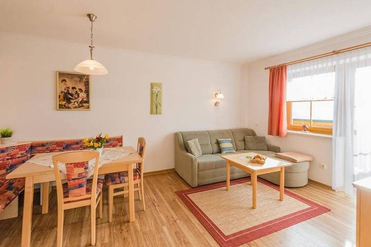 B&B für 4 Personen, mit Whirlpool und Sauna sowie Garten in Ramsau am Dachstein - 2