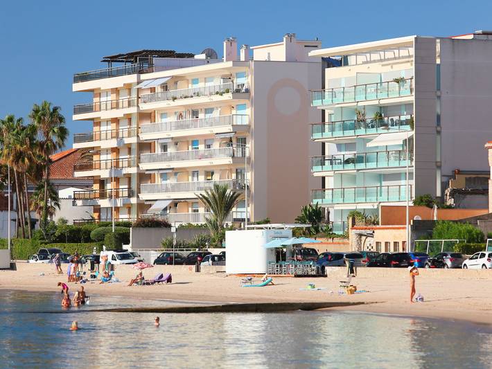 Gîte pour 4 personnes, avec Terrasse et Jardin dans Plage du Palm Beach