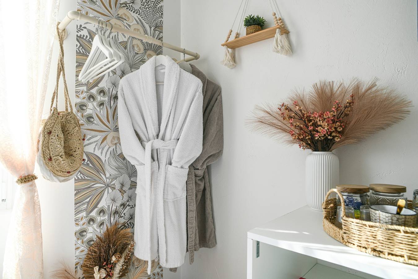 Ganze Wohnung, Maison du Bonheur – „Boho“-Zimmer mit gemeinsamem Garten in Le Pin (Isère), Paladru-See