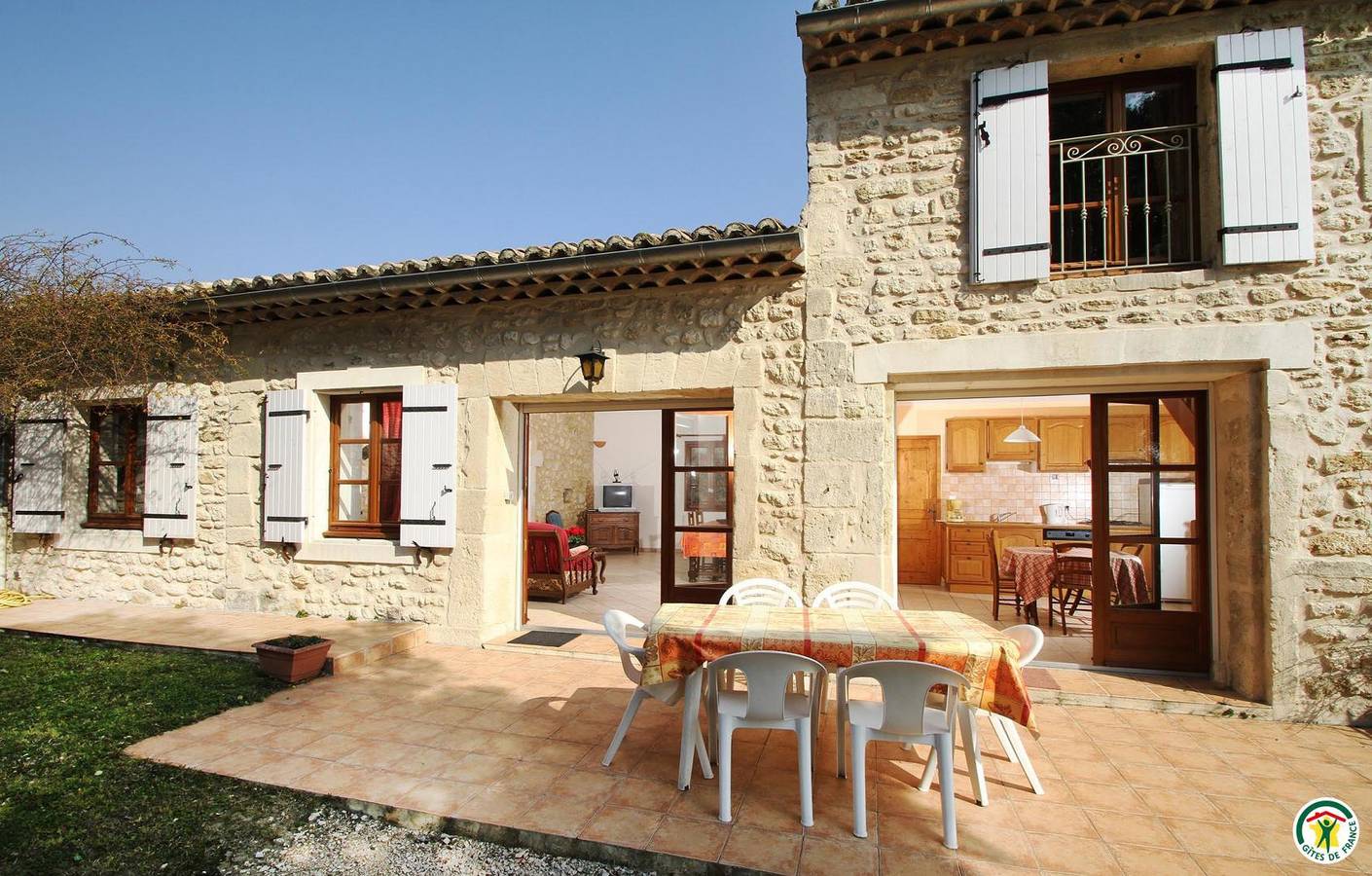 Le Mas De La Rouverette N°1 in Saint-Restitut, Nyons region