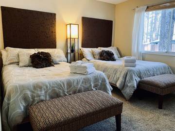 Log Cabin for 10 Guests in South Lake Tahoe, El Dorado County, Picture 3