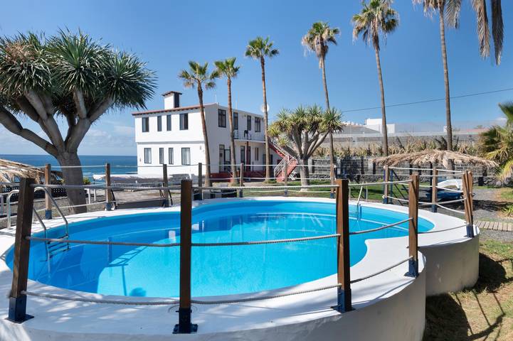 Apartamento entero, Apartamento 'La Bayana - 6' con vistas al mar, piscina compartida y Wi-Fi in Puerto Naos, Los Llanos de Aridane