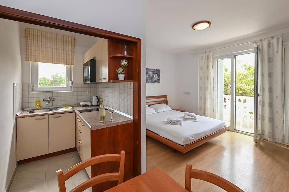 Apartamento entero, Apartamento estándar para 6 con piscina en el centro de Novalja in Novalja, Pag