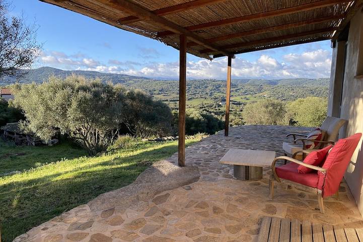 Cottage for 4 people, with balcony and garden, with pets in Sardinia