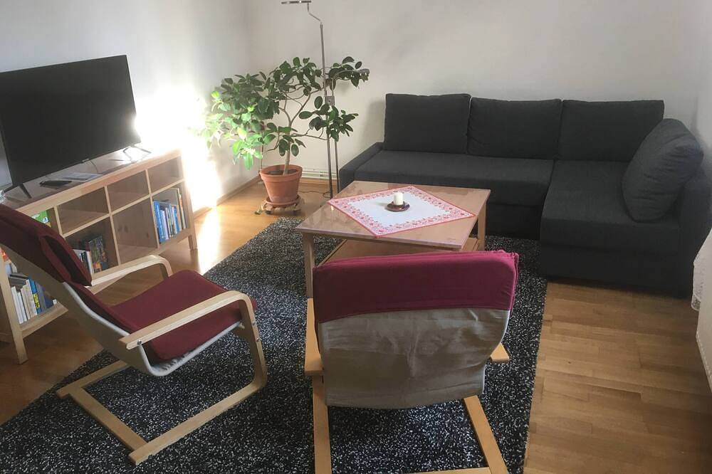 Ganze Wohnung, Ferienwohnung  mit Blick auf einen historischen Senkgarten. in Ziethen, Vorpommern Greifswald