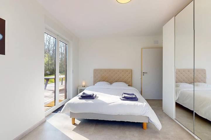 Chalet pour 12 personnes, avec piscine ainsi que jardin et balcon - 1