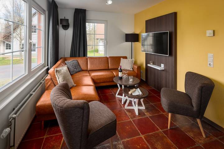 Ferienhaus für 8 Personen, mit Balkon/Terrasse und Terrasse sowie Garten und Pool in Cochem-Zell - 2