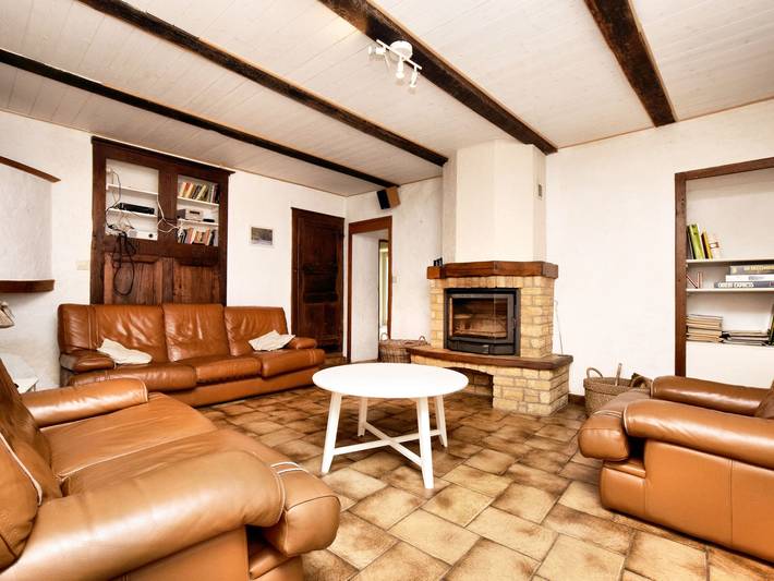 Location de vacances pour 20 personnes, avec Terrasse ainsi que Jardin et Sauna à Chiny