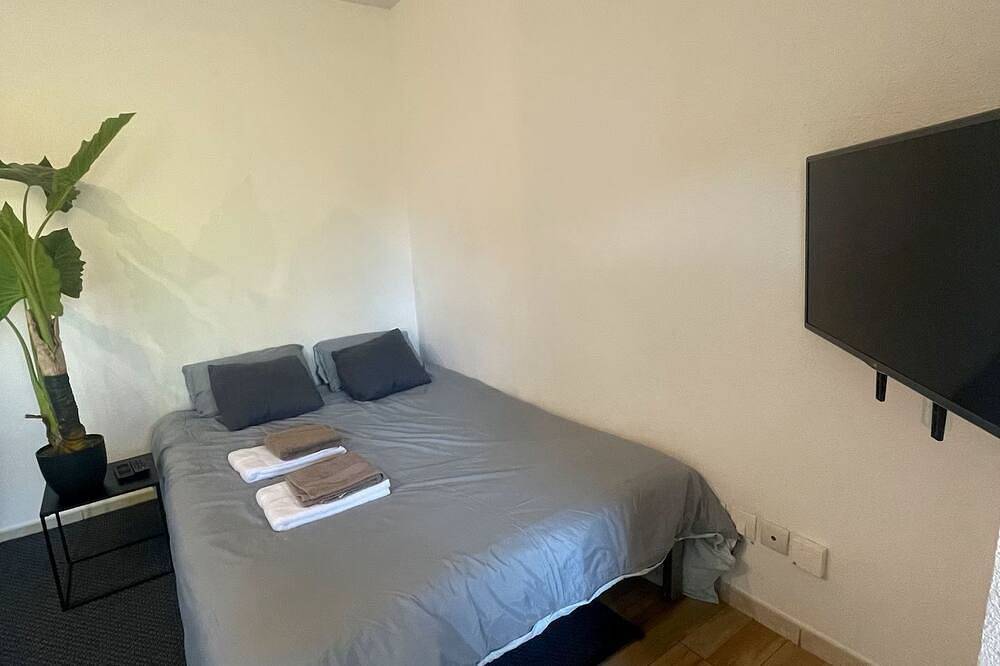 Apartamento entero, Superb studio in secure residence with swimming pool in Gagnac-sur-Garonne, Alto Garona