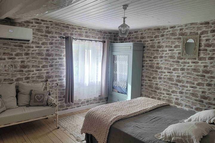 Location de vacances pour 7 personnes, animaux acceptés à Savignac-les-Églises - 2