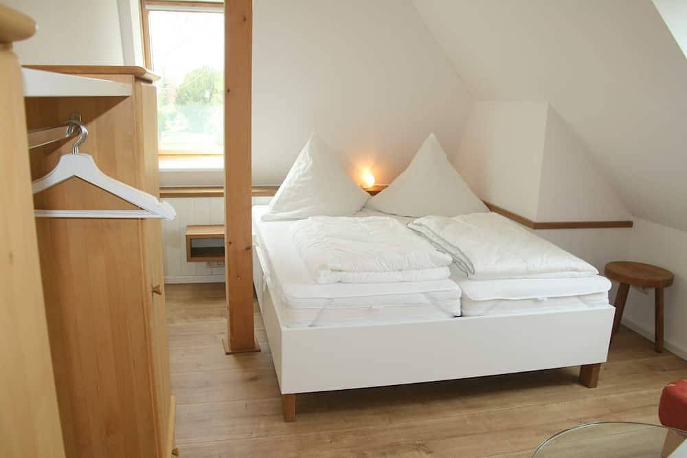 Ganze Wohnung, Xl 2+3) Ferienwohnung 7-Raum, max. 12 Personen, 200m² - Landhaus Alte Schule in Alt Bukow, Neubukow-Salzhaff