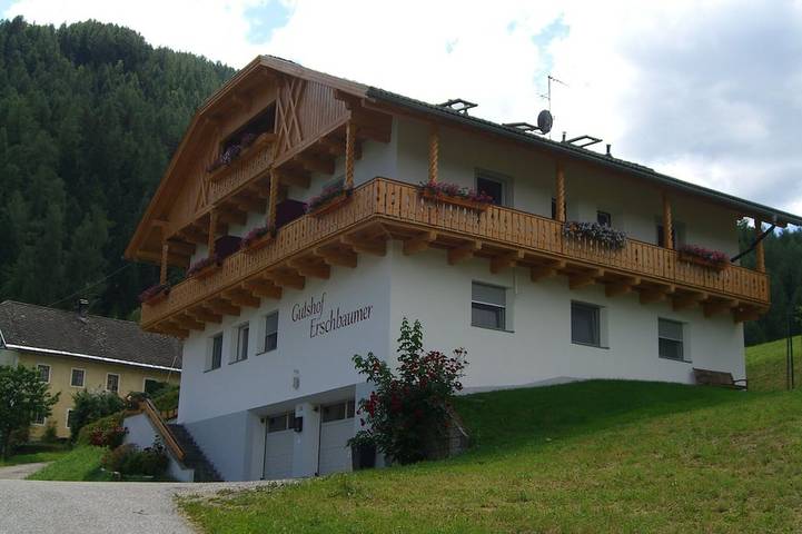 Appartamento per 4 persone, con balcone e giardino a San Lorenzo di Sebato