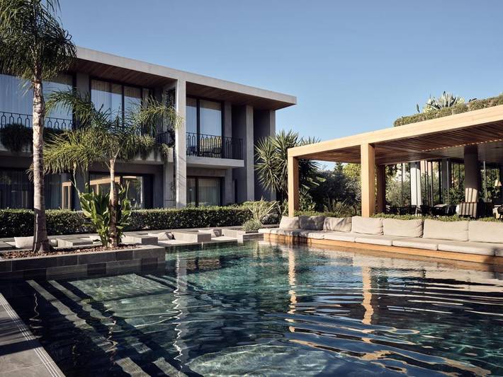 Hôtel pour 2 personnes, avec Terrasse et Jacuzzi ainsi que Jardin et Piscine