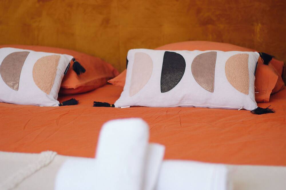 Ganze Wohnung, At Clém's, 8 people, private garage, wifi + Netflix in Reims, Marne