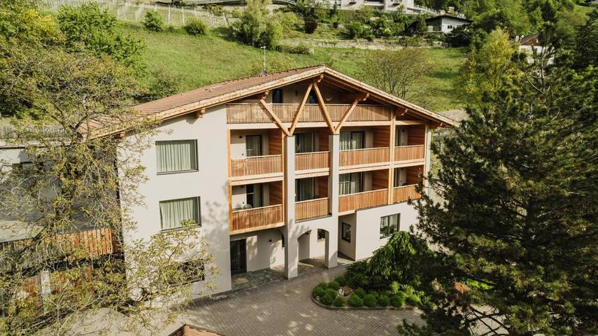 Gästehaus für 4 Personen, mit Ausblick und Pool sowie Garten und Sauna, mit Haustier - 1