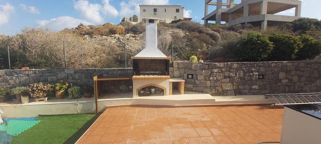 Location de vacances pour 7 personnes, avec bassin pour enfant et jardin, adapté aux familles dans Agia Pelagia - 4