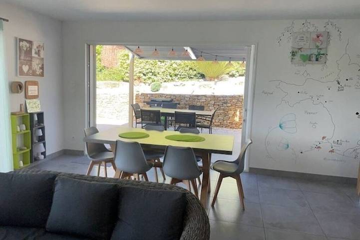 Location de vacances pour 6 personnes, avec Terrasse et Jardin à Saint-Marcel-de-Careiret - 2
