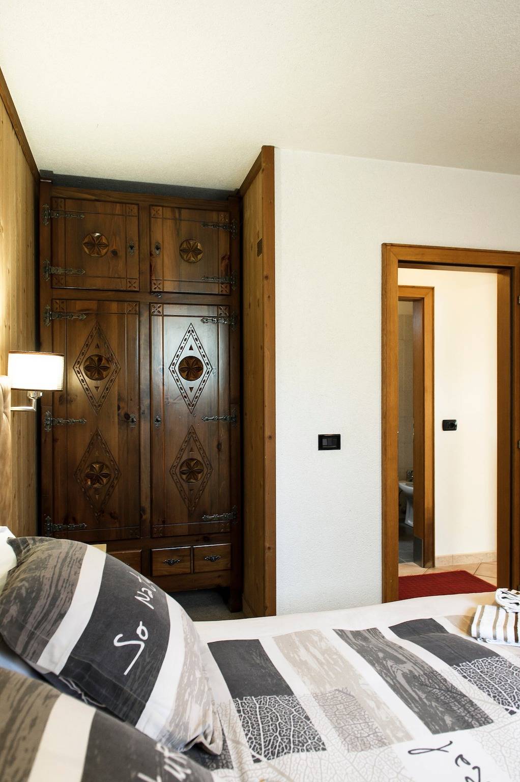 Ganze Wohnung, Apartment 1 mit Gemeinschaftsgarten und Wlan in Teola, Livigno
