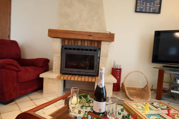 Gîte pour 8 personnes, avec jardin à Saint-Lô-d'Ourville - 4