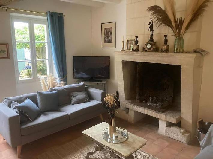 Location de vacances pour 10 personnes, avec jardin et vue à Saint-Cyran-du-Jambot - 4