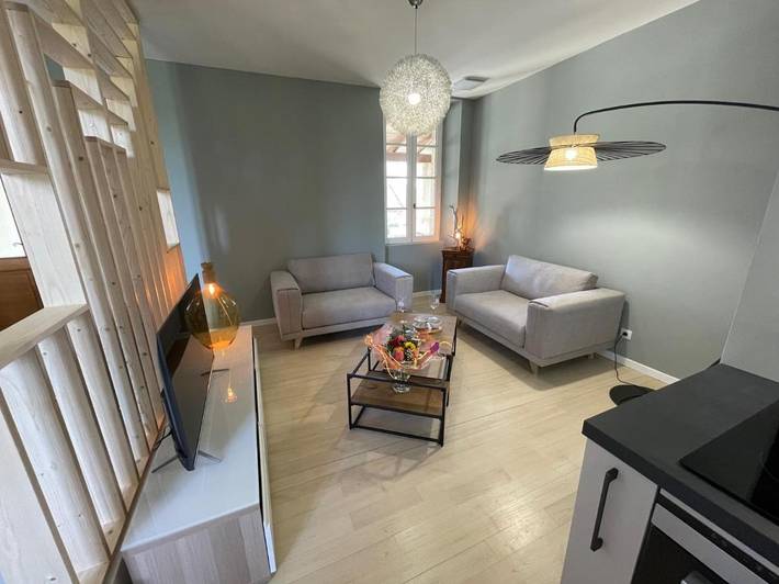 Gîte pour 2 personnes, avec piscine ainsi que jardin et vue à Cazals - 3