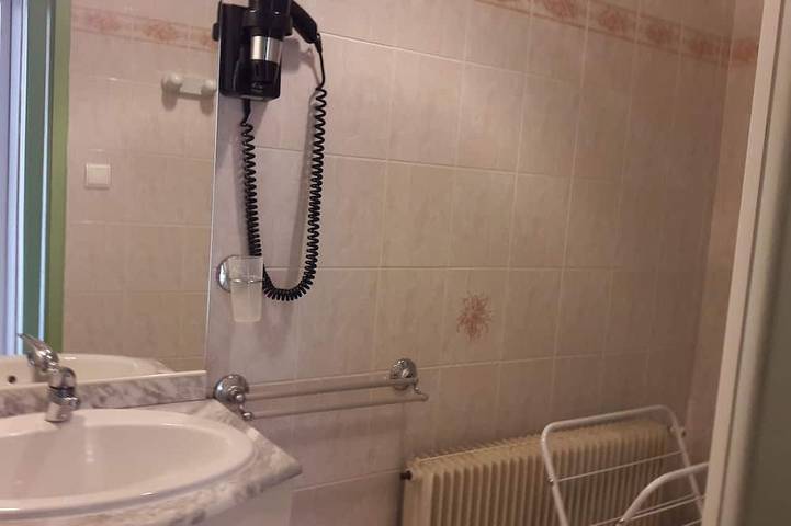 Gîte pour 3 personnes, avec sauna et jardin ainsi que terrasse et piscine à Girmont-Val-d'Ajol - 4