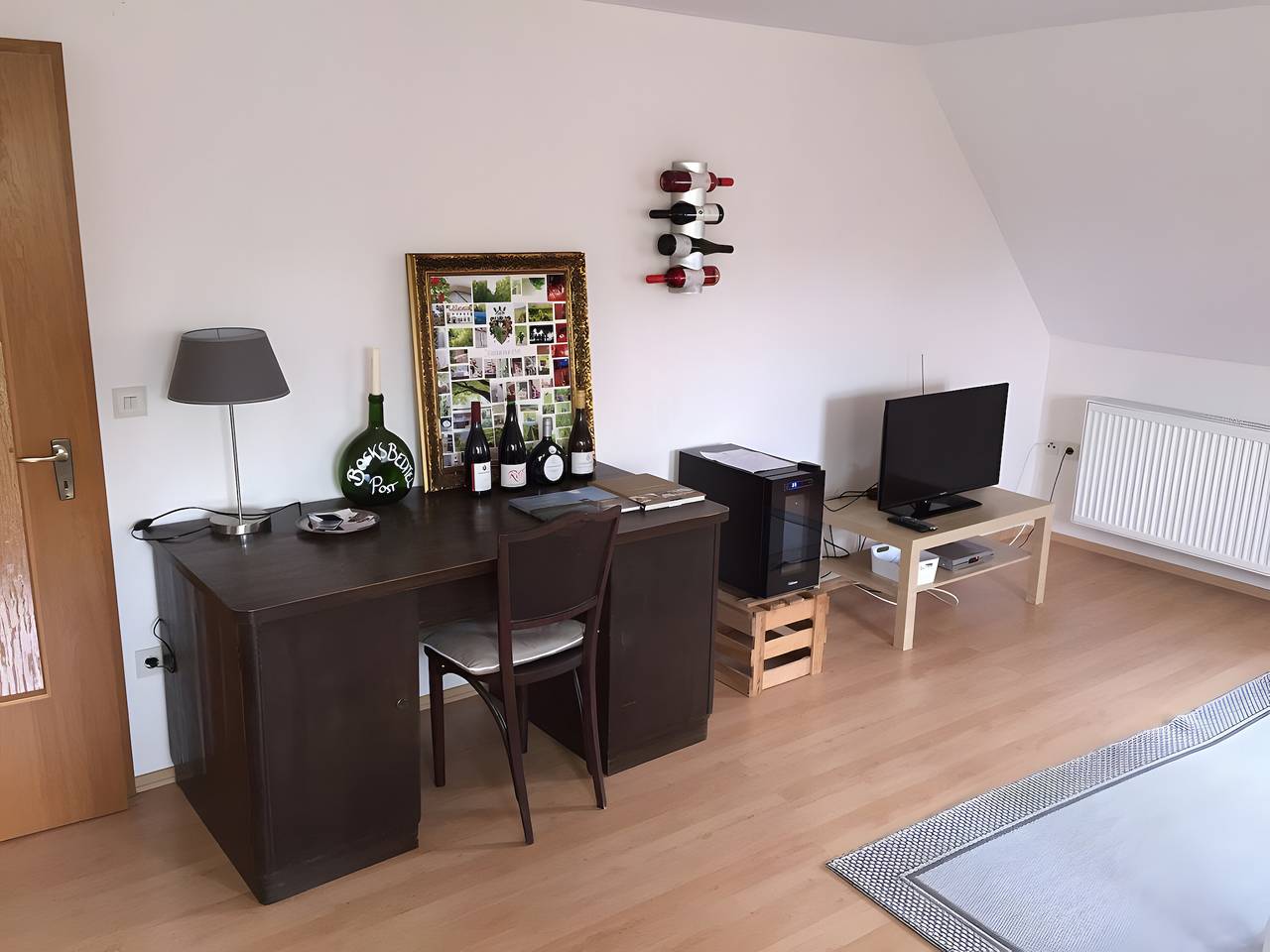 Ganze Wohnung, Ferienwohnung 'Schwanbergblick' mit Gemeinschaftsgarten und Wlan in Iphofen, Fränkisches Weinland