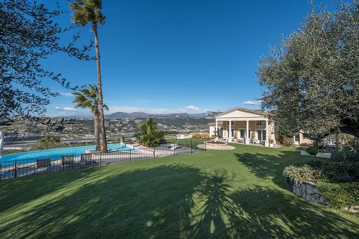 Location de vacances pour 10 personnes, avec jardin, animaux acceptés dans Allianz Riviera