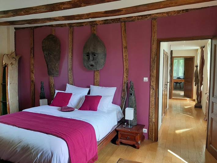 Gîte pour 10 personnes, avec vue et jardin à Saint-Jal