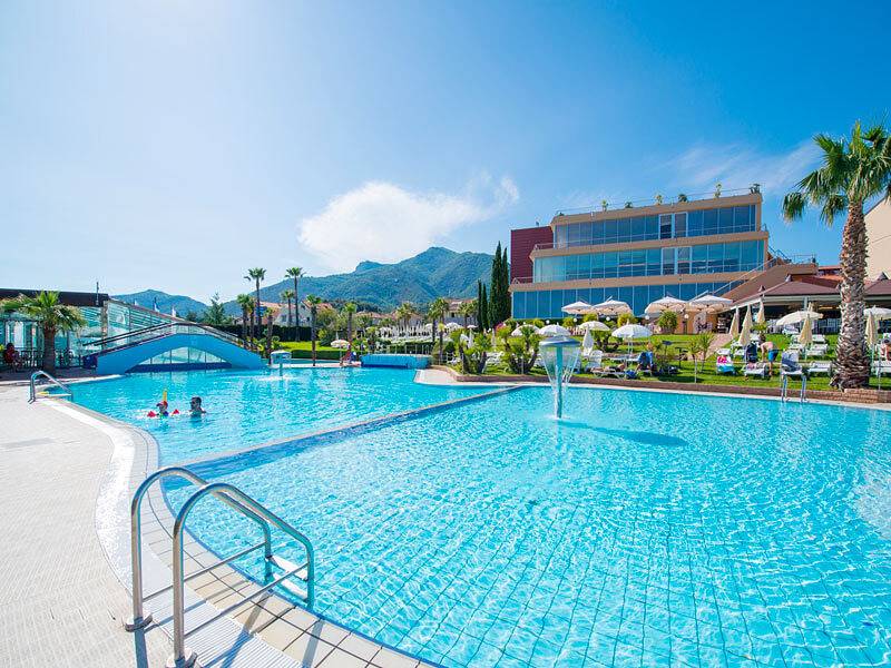 Entire apartment, Residence Loano 2 Village  Two-room Apartment 4 Pax Balcony in Loano, Riviera di Ponente