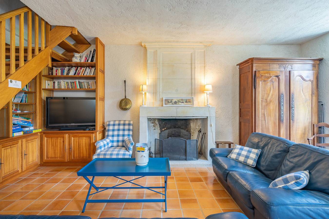 Logis de Chenac, "Cocon Nature" Cottage for up to 7 Guests in Chenac-Saint-Seurin-d'Uzet, Saintes region