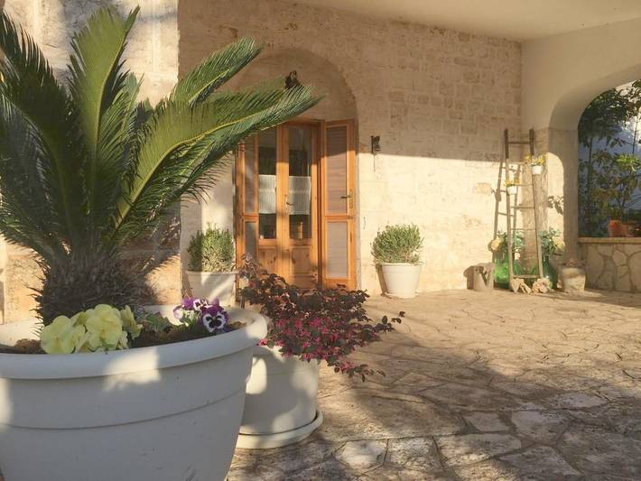 Trullo per 5 persone, con giardino e piscina a Monopoli