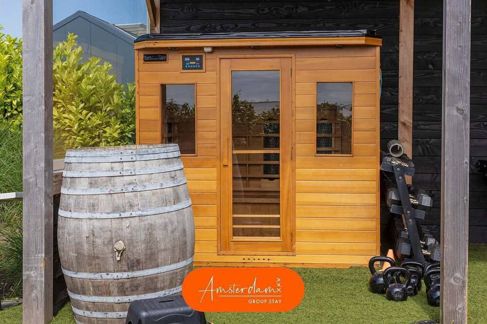 Amsterdam Villa | Jacuzzi, Sauna & Cinema in Nederlandse kust