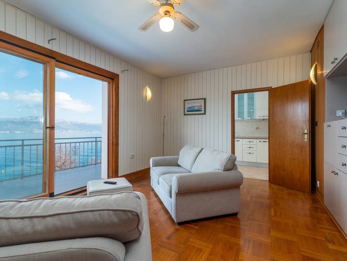 Ferienhaus für 10 Personen, mit Terrasse und Garten auf Ciovo - 2