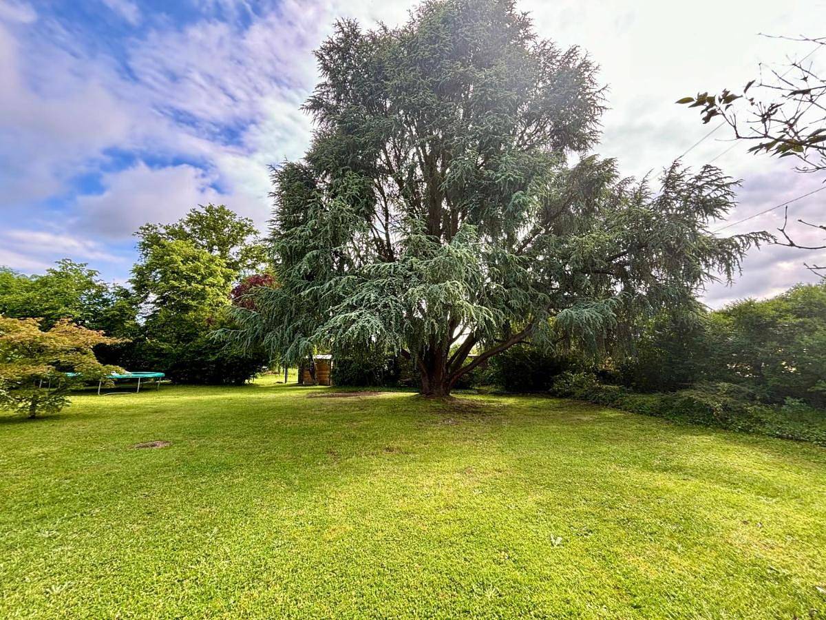 One-Bedroom House in Lommoye, Yvelines