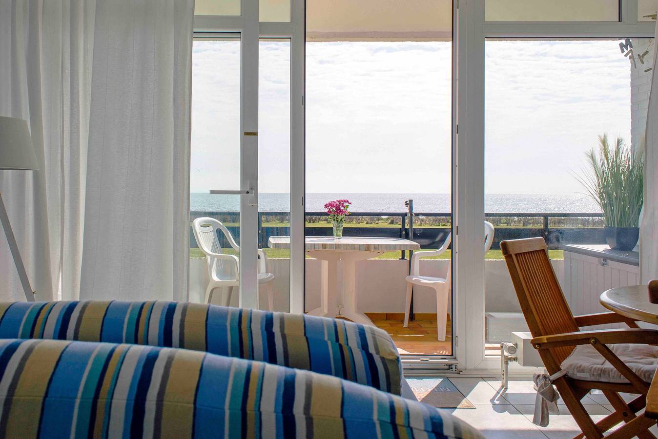 Ganze Wohnung, Ferienwohnung mit Meerblick bis zum Horizont in Staberdorf in Ostfehmarn, Fehmarn