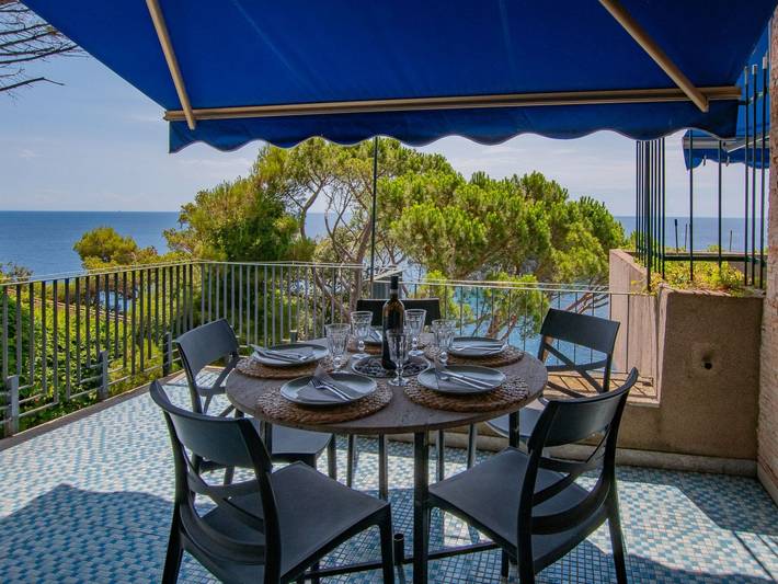 Appartamento per 5 persone, con terrazza a Bergeggi