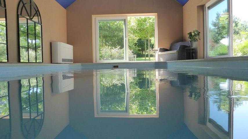 Chambre d’hôte pour 4 personnes, avec Balcon et Terrasse ainsi que Jardin et Piscine à Aywaille