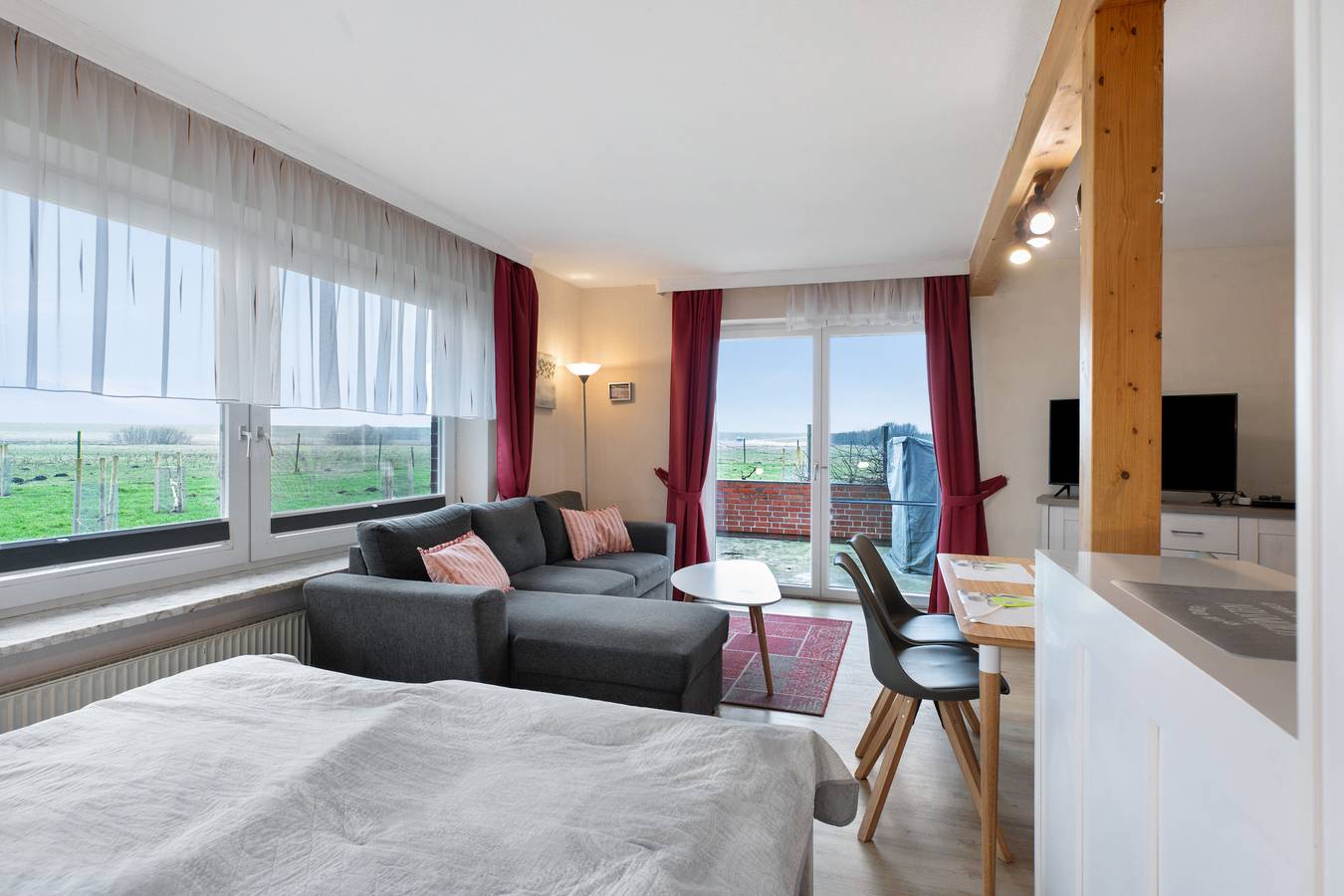 Ganze Wohnung, Ferienwohnung 'Deichblick 3' mit Gemeinschaftsgarten und -balkon in Westerkoog, Hedwigenkoog