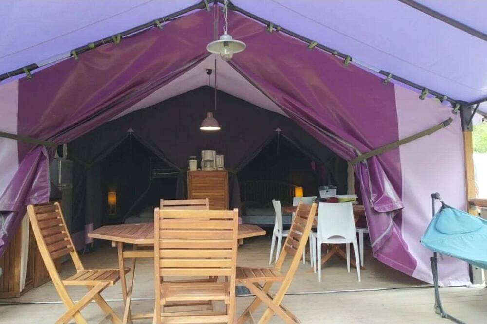 Camping 3 étoiles - Parc aquatique - eecfci in Saint-Maime, Parc naturel régional du Luberon
