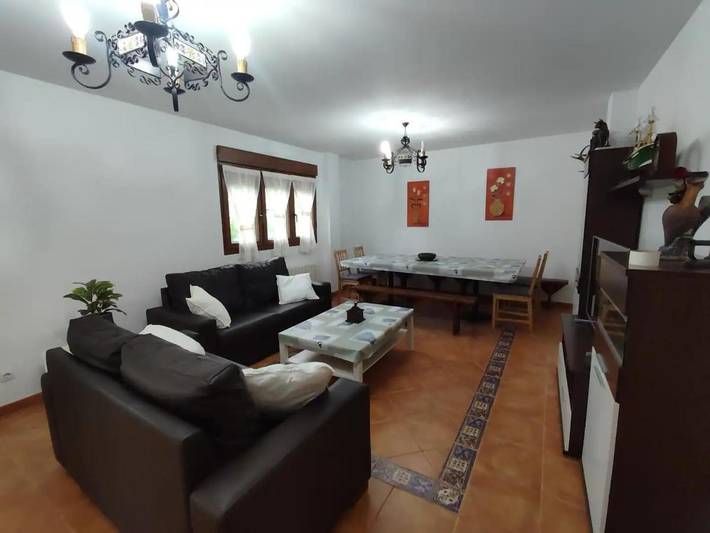 Casa rural para 10 personas, con jardín además de balcón y piscina en Valle de Cabuérniga - 2