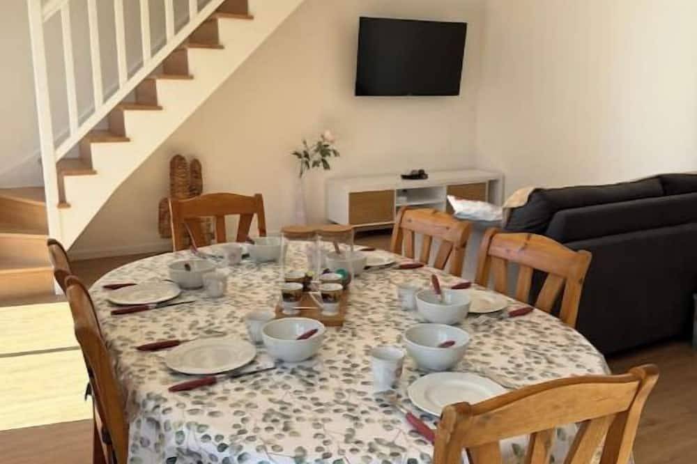 Family home with spa bath in one of the most beautiful villages in France ! in Rochefort-en-Terre, Región de Vannes