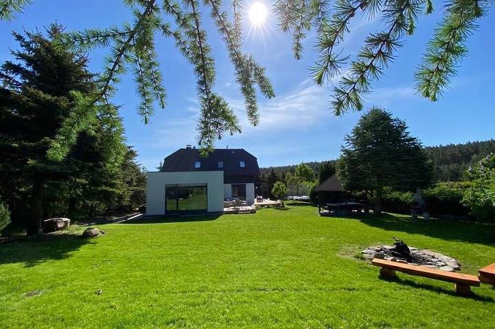 Ferienhaus für 11 Personen, mit Terrasse und Garten sowie Sauna