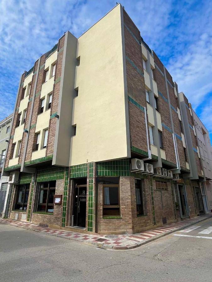 Gîte pour 3 personnes, avec terrasse et vue à Anglès