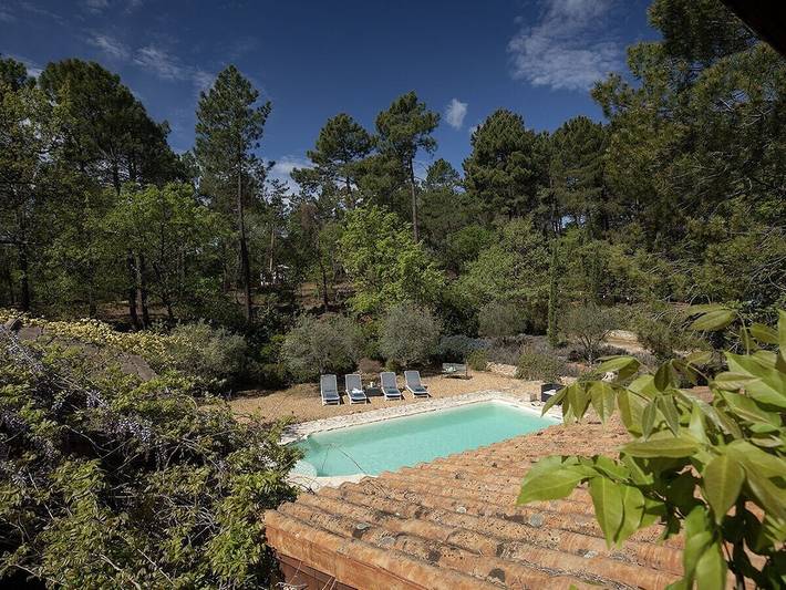 Villa en Roussillon con piscina. in Rosellón, Parque natural regional del Luberon