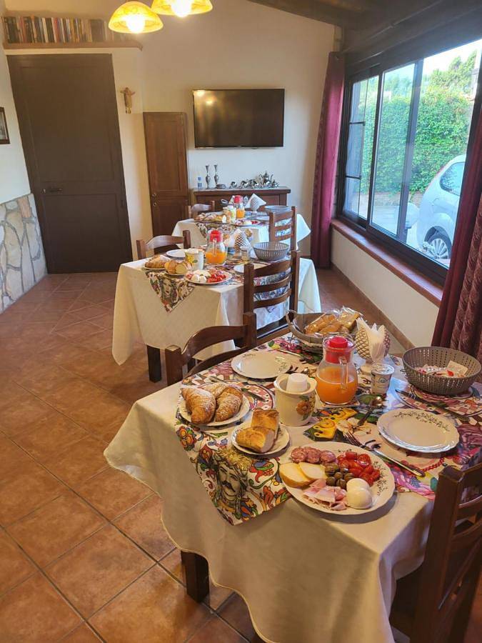 Gîte pour 3 personnes, avec Balcon et Terrasse ainsi que Jardin et Piscine à Cinisi - 2