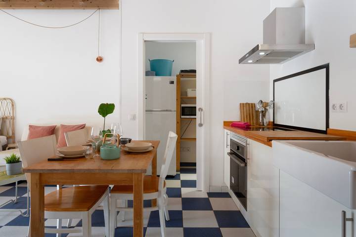 Entire studio, Vacation Studio 'Blue Oasis' with Private Terrace and Wi-Fi in Piedra Playa, La Oliva