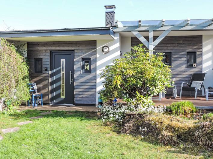Ferienhaus für 3 Personen, mit Terrasse und Garten in Vöhl - 3